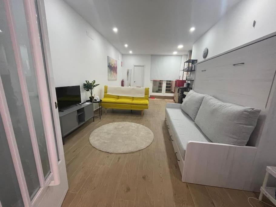 Estudio En Palacio La Latina مدريد المظهر الخارجي الصورة