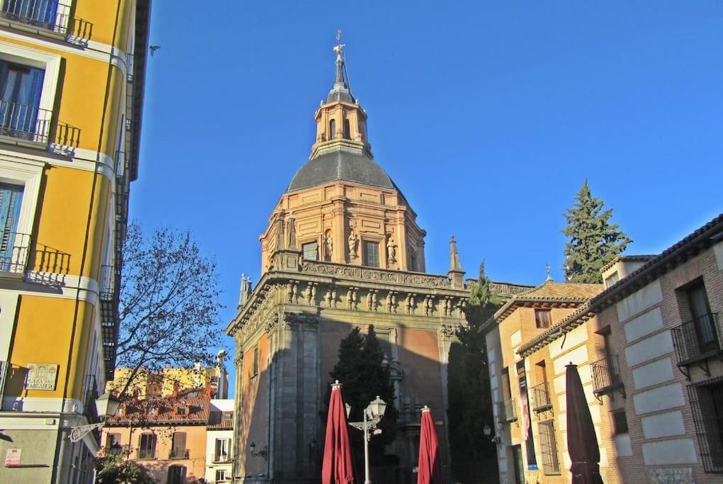 Estudio En Palacio La Latina مدريد المظهر الخارجي الصورة